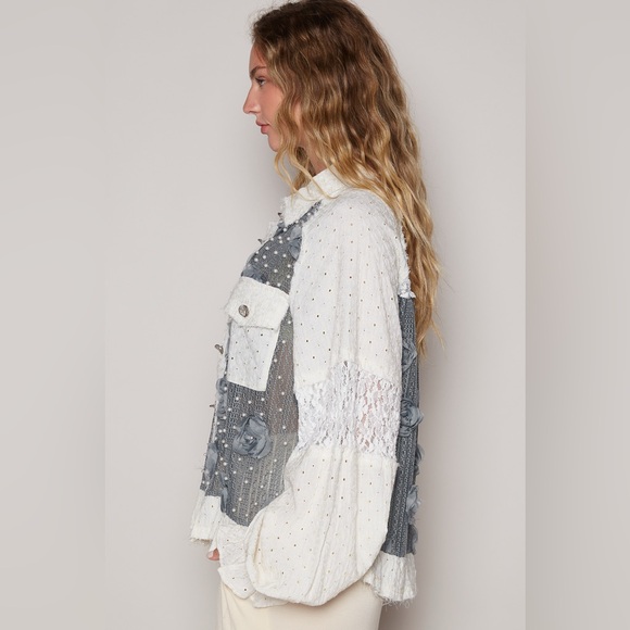 #190 Last 1! Summer Sale!! POL Floral lace shacket - Picture 3 of 5